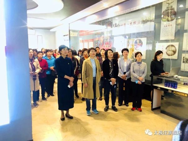 激揚巾帼之志，奉獻巾帼之力，彰顯巾帼之美(měi)！